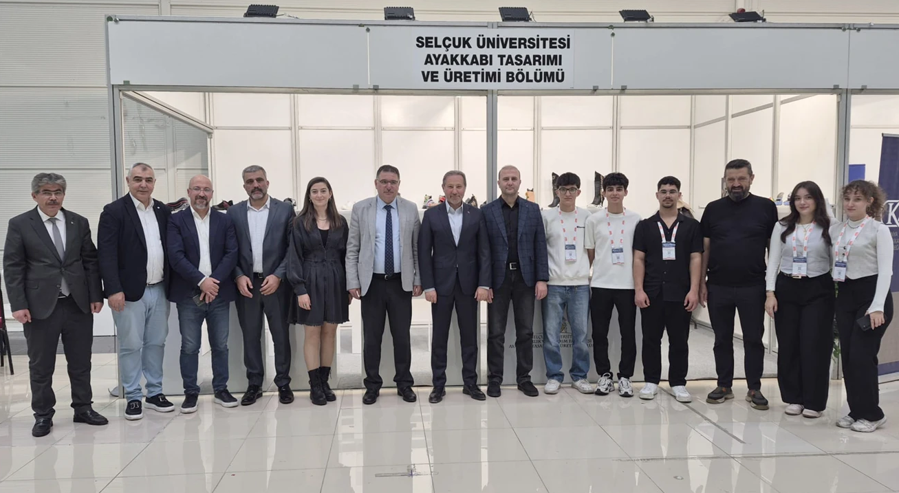 Selçuk Üniversitesinin özgün çalışmalarına Konya Ayakkabı Fuarı’nda yoğun ilgi